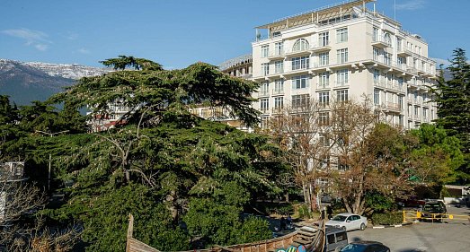 Отель Guest House Bristol Ялта - официальный сайт