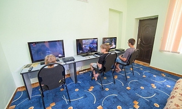 IMG